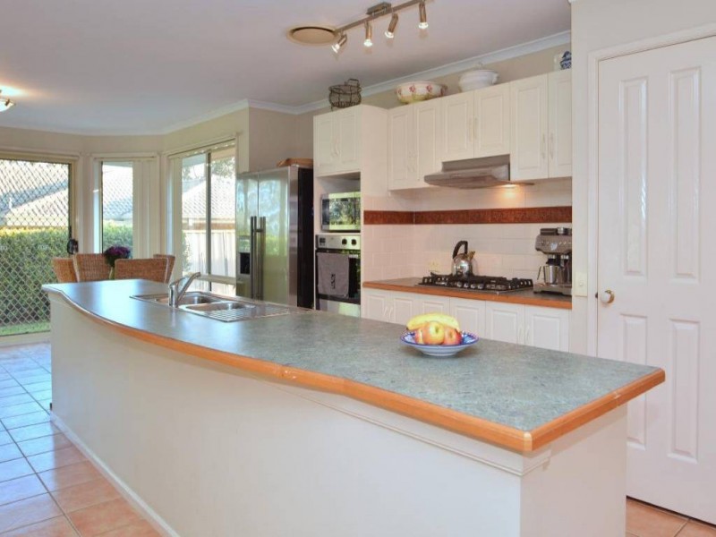 6 Cabernet Grove, Cessnock NSW 2325