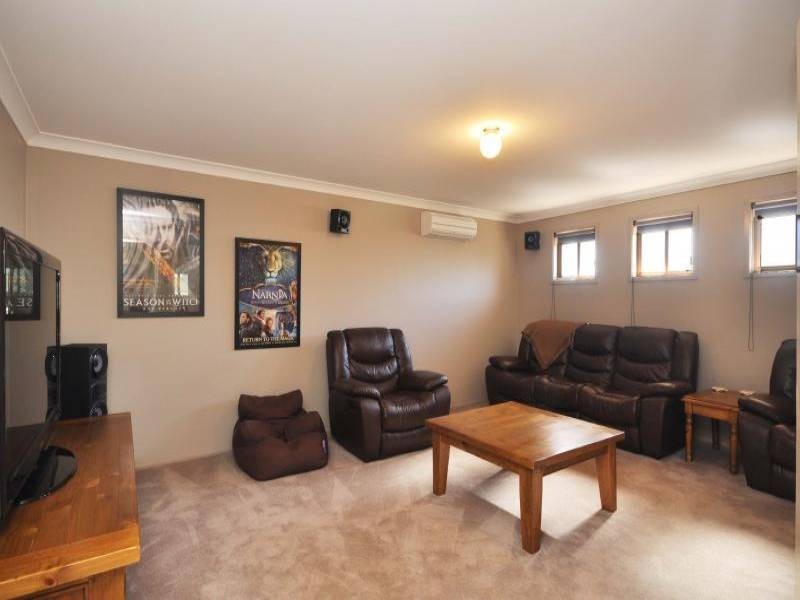 10 Adelaide Street, Paxton NSW 2325