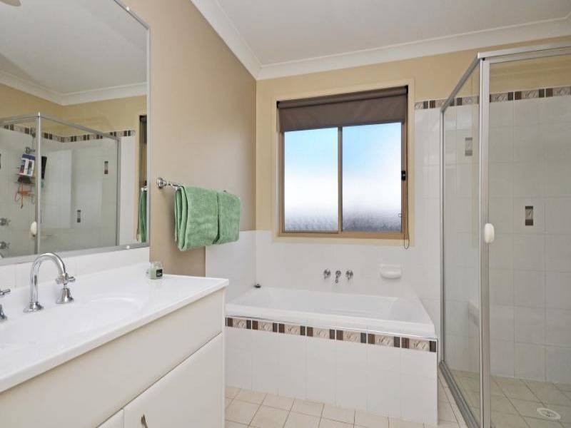 10 Adelaide Street, Paxton NSW 2325