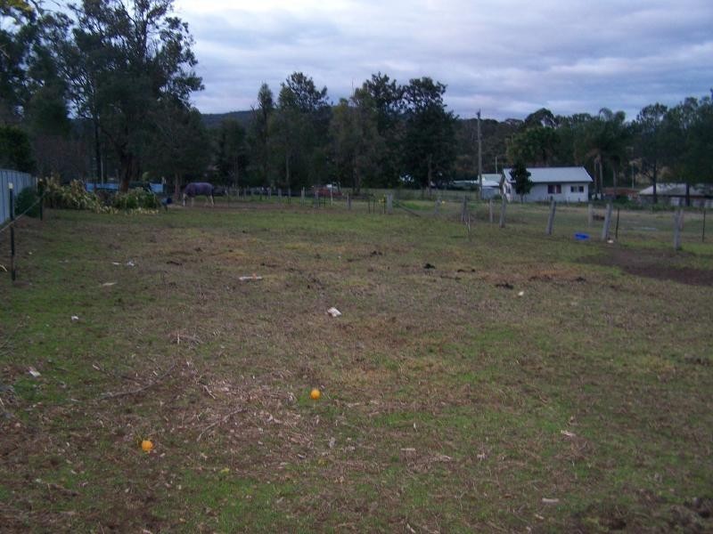 8 Walmsley Street, Millfield NSW 2325