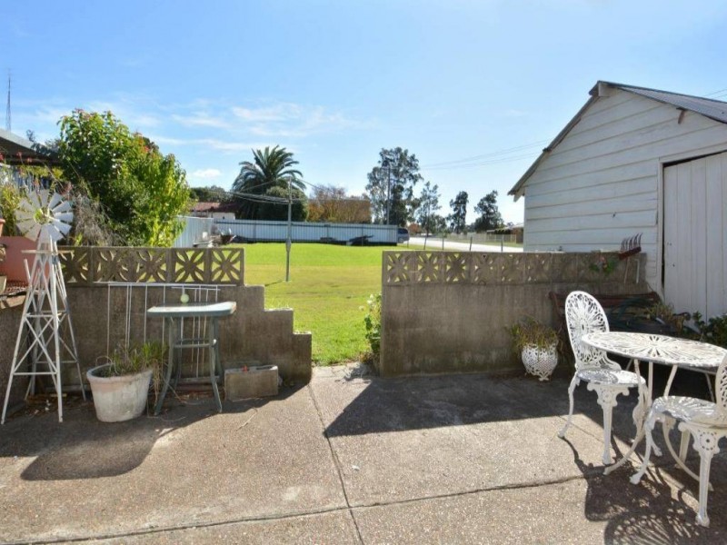 51 Maitland Street, Kurri Kurri NSW 2327