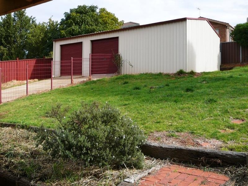 16 Jim Anderson Avenue, Young NSW 2594