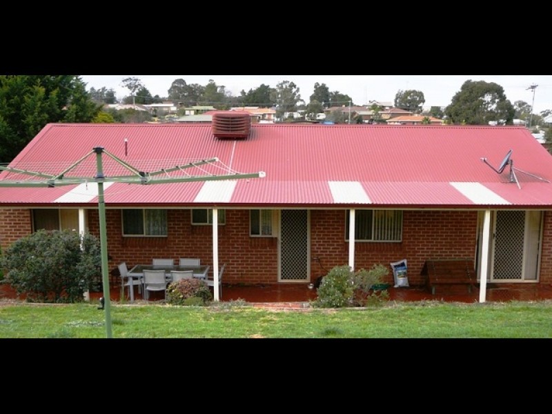 16 Jim Anderson Avenue, Young NSW 2594