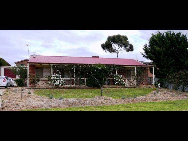 16 Jim Anderson Avenue, Young NSW 2594