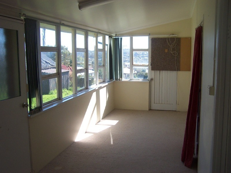 1 White Street, Young NSW 2594