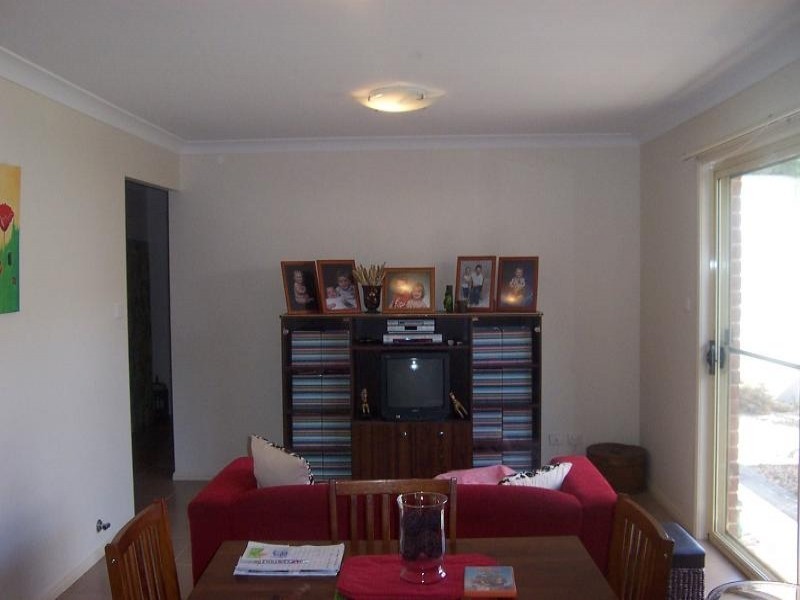 47 Petticoat Lane, Young NSW 2594