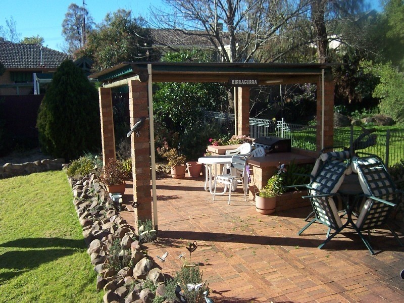 17 Hardy Avenue, Young NSW 2594