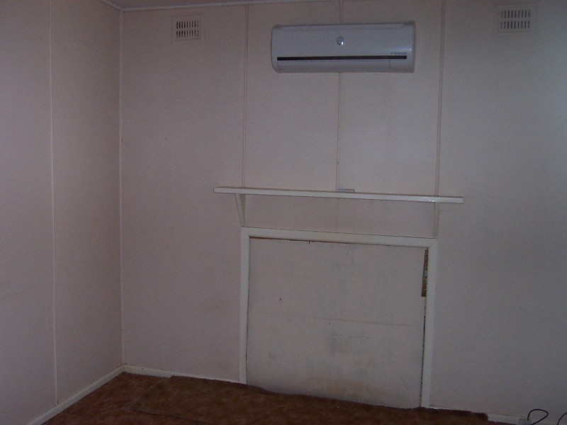 140 Edwards Street, Young NSW 2594