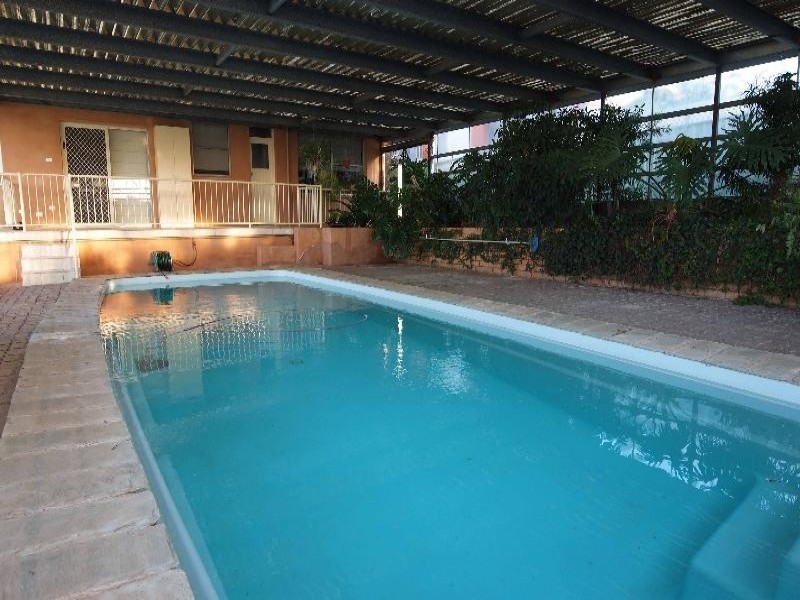 11 White Street, Young NSW 2594