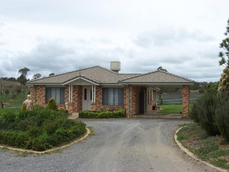 40 Byrne Close, Young NSW 2594