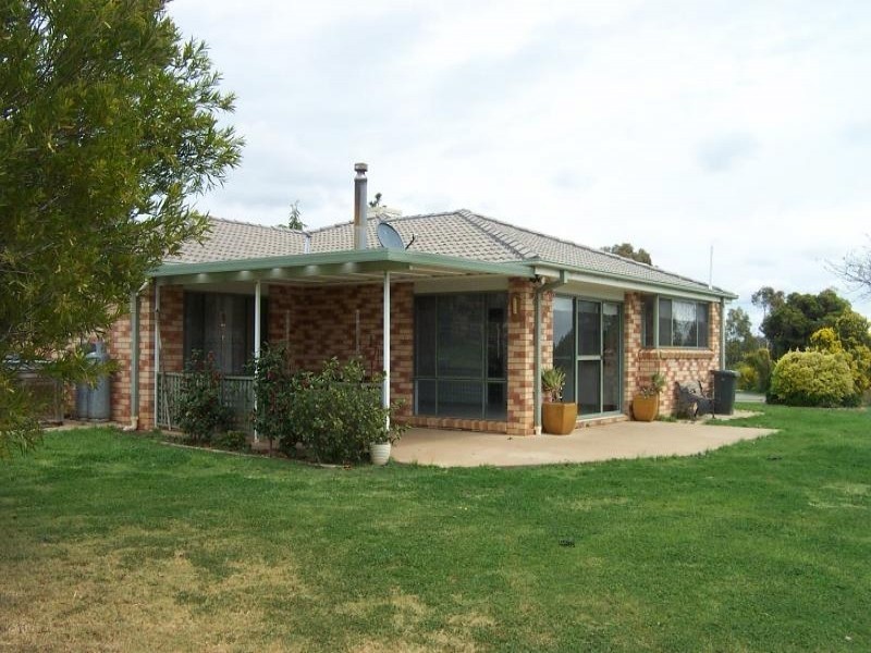 40 Byrne Close, Young NSW 2594