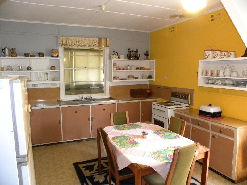 3 Main Street, Young NSW 2594