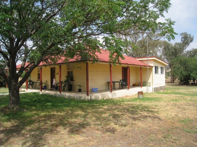 4657 Olympic Way, Young NSW 2594