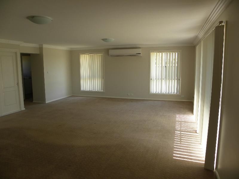 27 Mary Angrove Cresent, Cootamundra NSW 2590