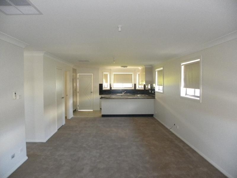 87 William Street, Young NSW 2594