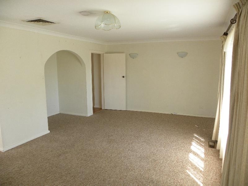 64 Cowcumbla Street, Cootamundra NSW 2590