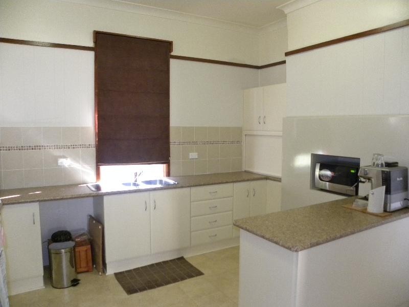 21 Currowong Street, Young NSW 2594
