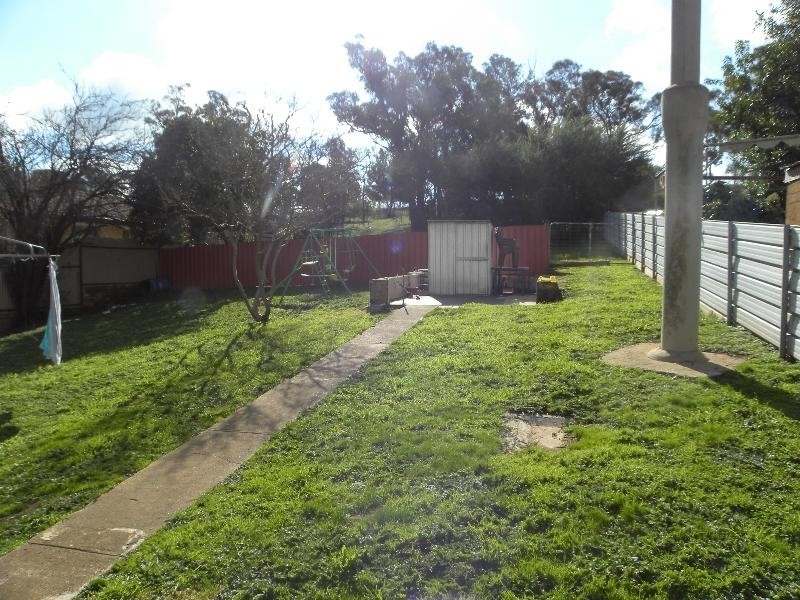 1 Nea Street, Young NSW 2594