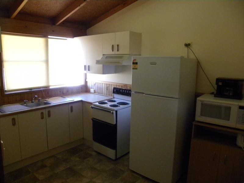 2 Jimmy Noonan Close, Young NSW 2594