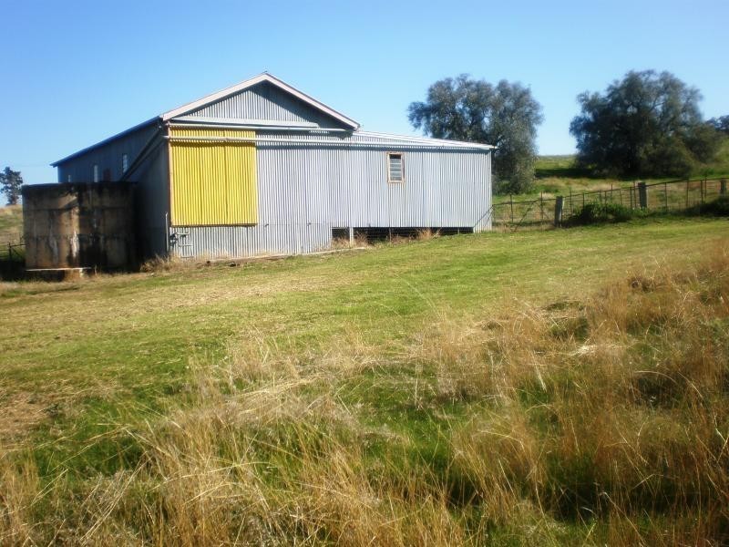 Burnie Road, Young NSW 2594
