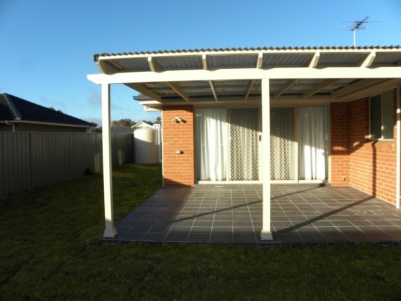 54 Binalong Street, Young NSW 2594