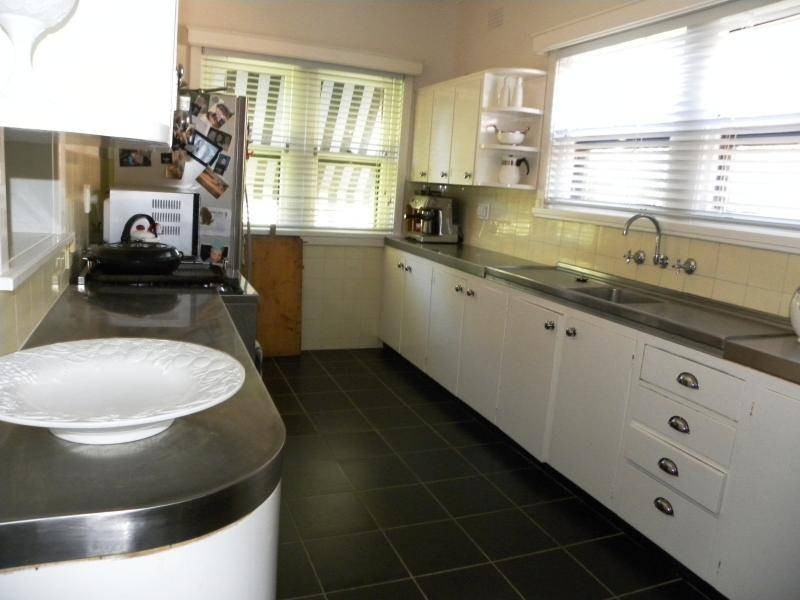 41 Wombat Street, Young NSW 2594