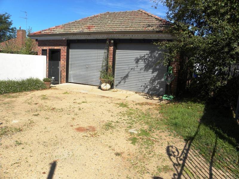 41 Wombat Street, Young NSW 2594