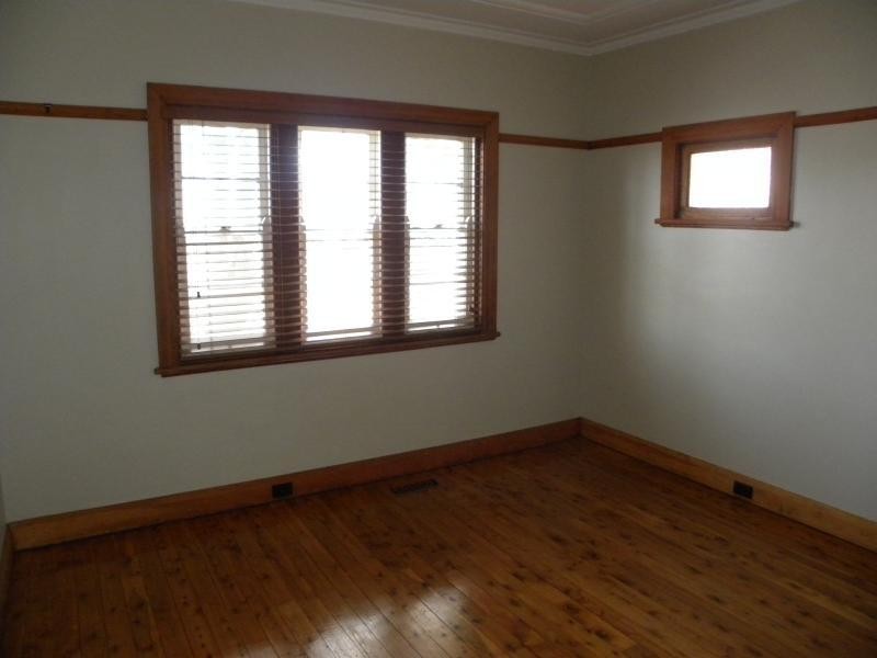 137 Nasmyth Street, Young NSW 2594