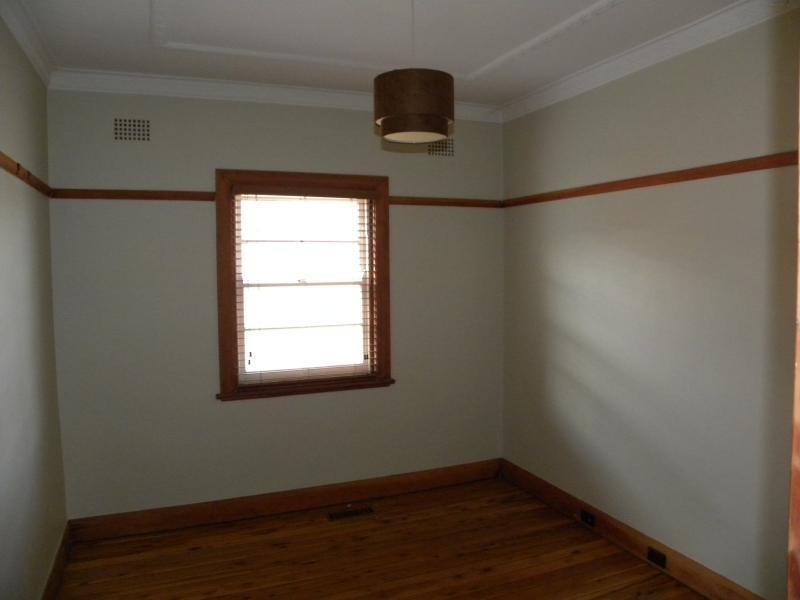 137 Nasmyth Street, Young NSW 2594