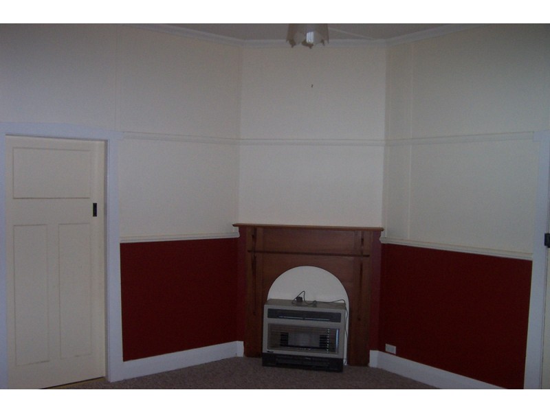 19 CAPLE, Young NSW 2594