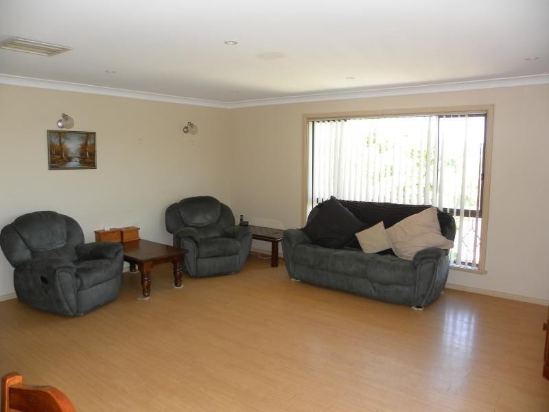 56 Templemore Street, Young NSW 2594