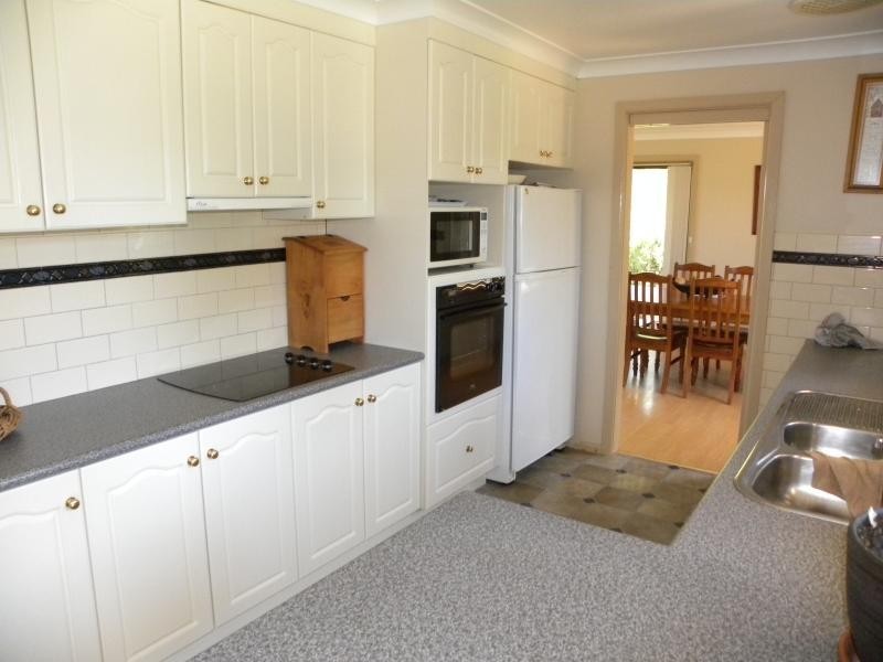 56 Templemore Street, Young NSW 2594