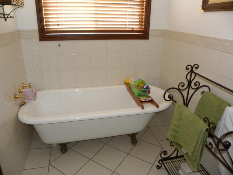 50 Berkleys Road, Young NSW 2594