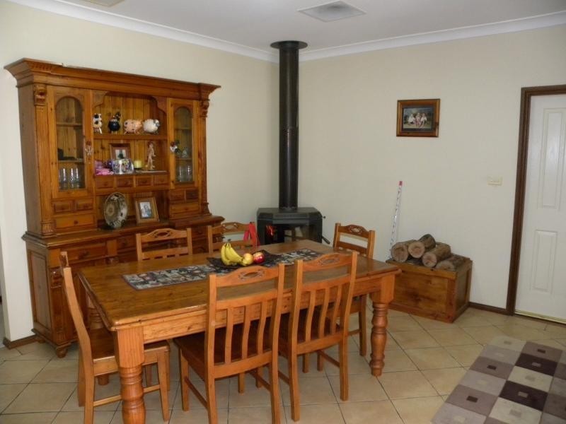 50 Berkleys Road, Young NSW 2594