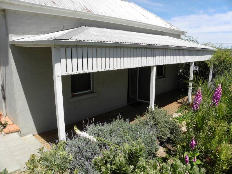 6 Elizabeth Street, Young NSW 2594