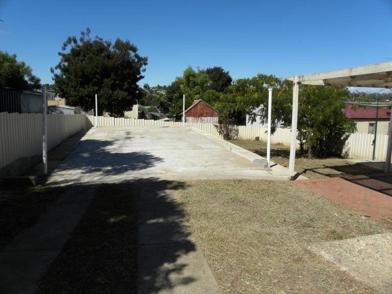 6 Elizabeth Street, Young NSW 2594
