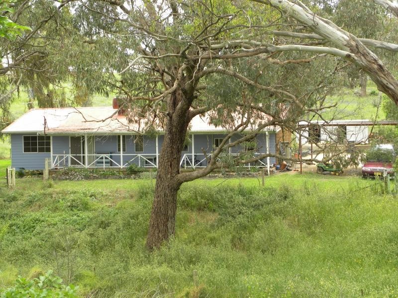 61 Victoria Gully Road, Young NSW 2594