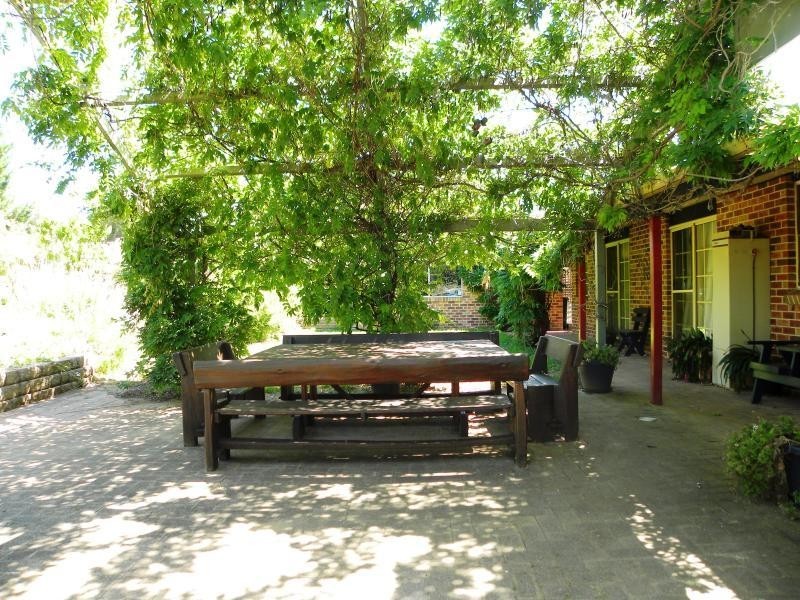 147 Willawong Street, Young NSW 2594