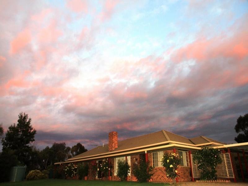 147 Willawong Street, Young NSW 2594