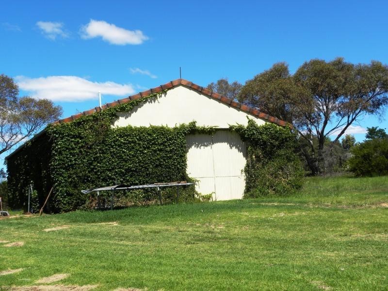 147 Willawong Street, Young NSW 2594