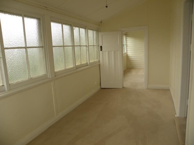 3 Clarke Street, Young NSW 2594