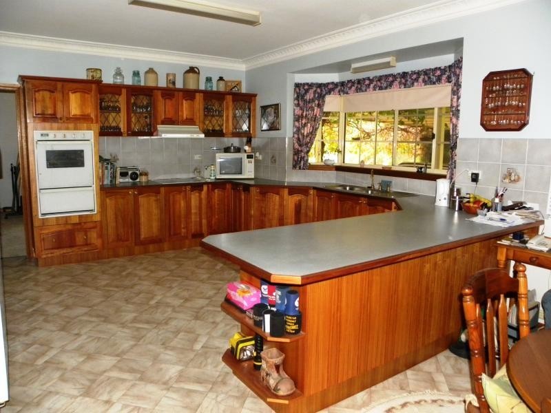 30 Kellys Road, Young NSW 2594