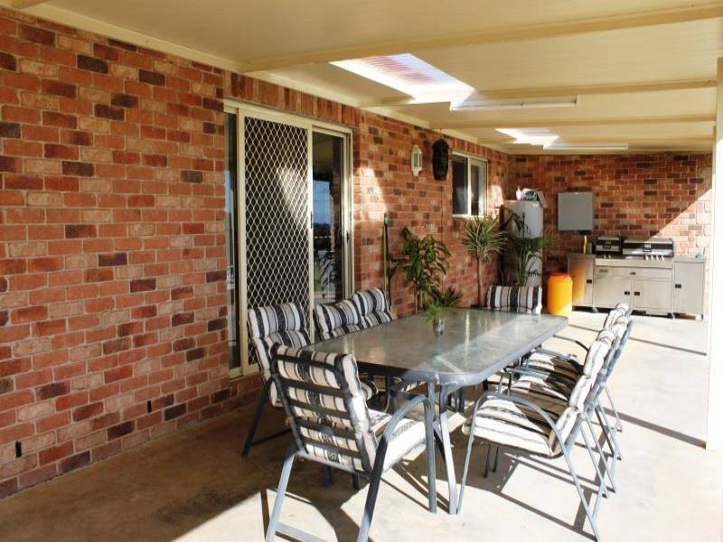 31 Commons Road, Young NSW 2594