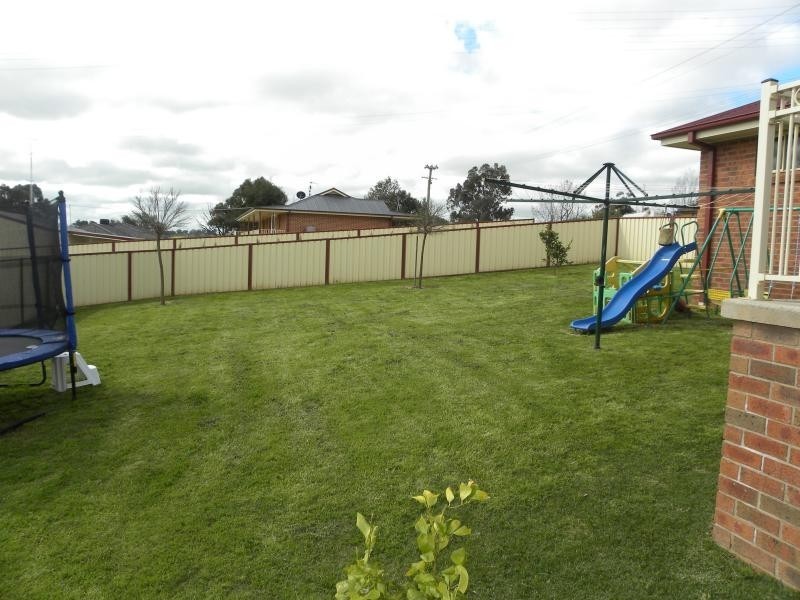 1/51 Templemore Street, Young NSW 2594