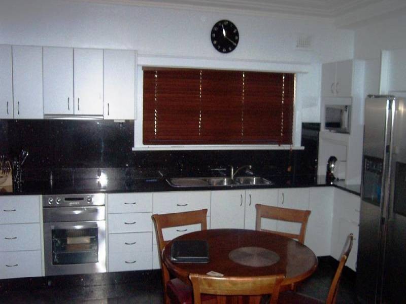 43 Wombat Street, Young NSW 2594