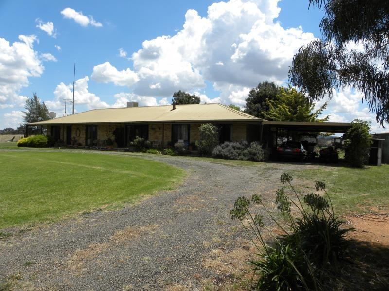 1341 Belowra Road, Young NSW 2594