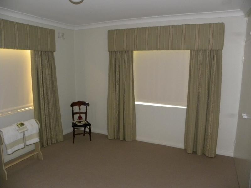 1 White Street, Young NSW 2594