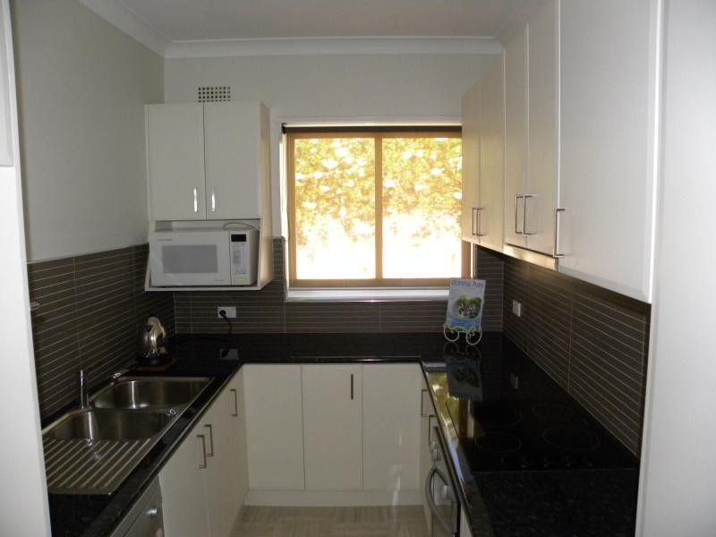 1 White Street, Young NSW 2594