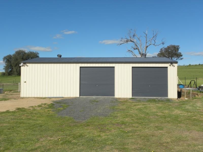 594 Olympic Way North, Young NSW 2594