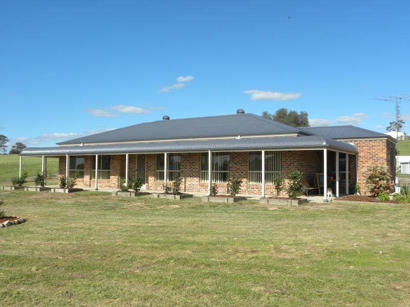 594 Olympic Way North, Young NSW 2594